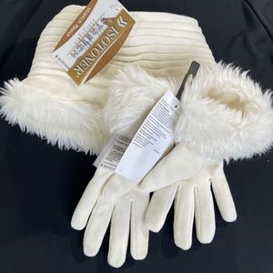 Isotoner Women’s Stretch Fleece Ivory Gloves & Hat